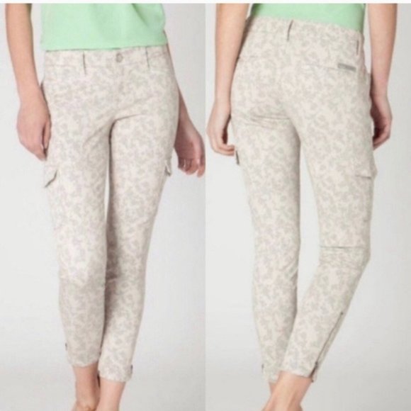 Anthropologie Level 99 Floral Cargo Jeans Pants Gray Cream Ankle Crop Boho